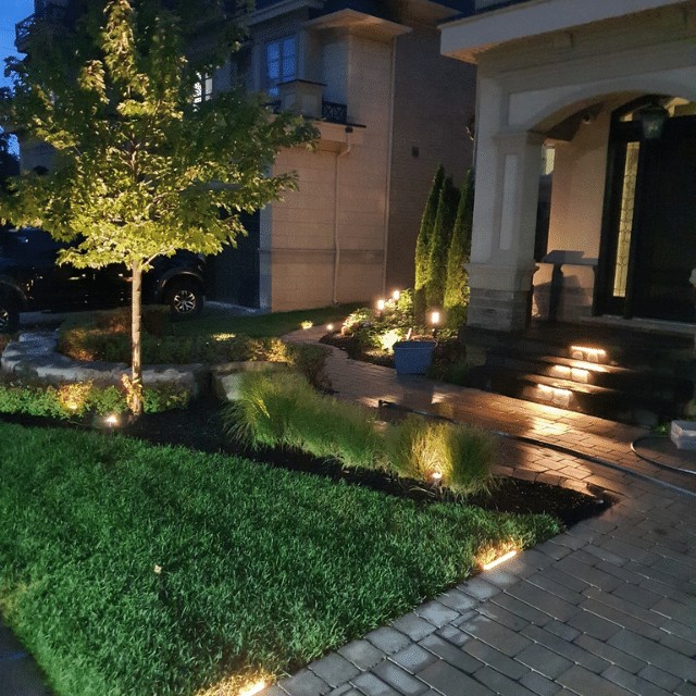 Professioal landscaping and pressure washing services in Mississauga, Ontario