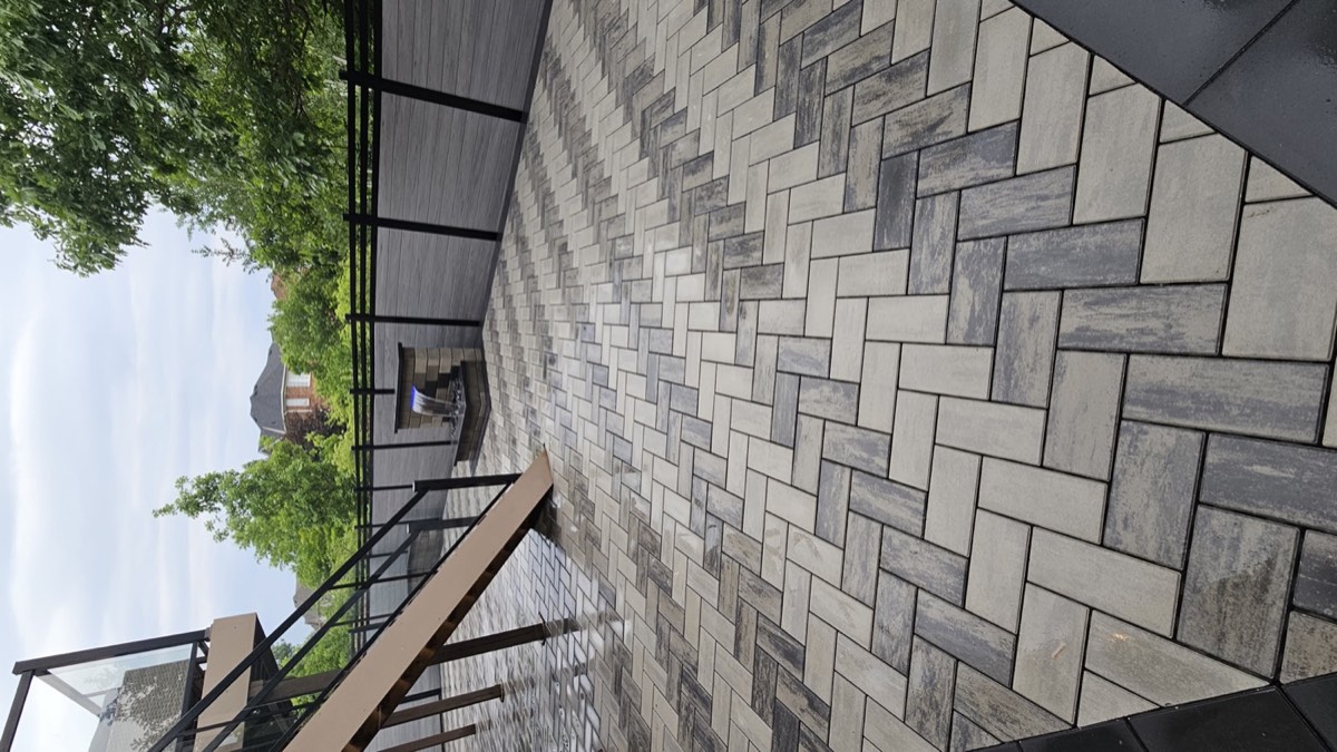 Backyard Paver Patio