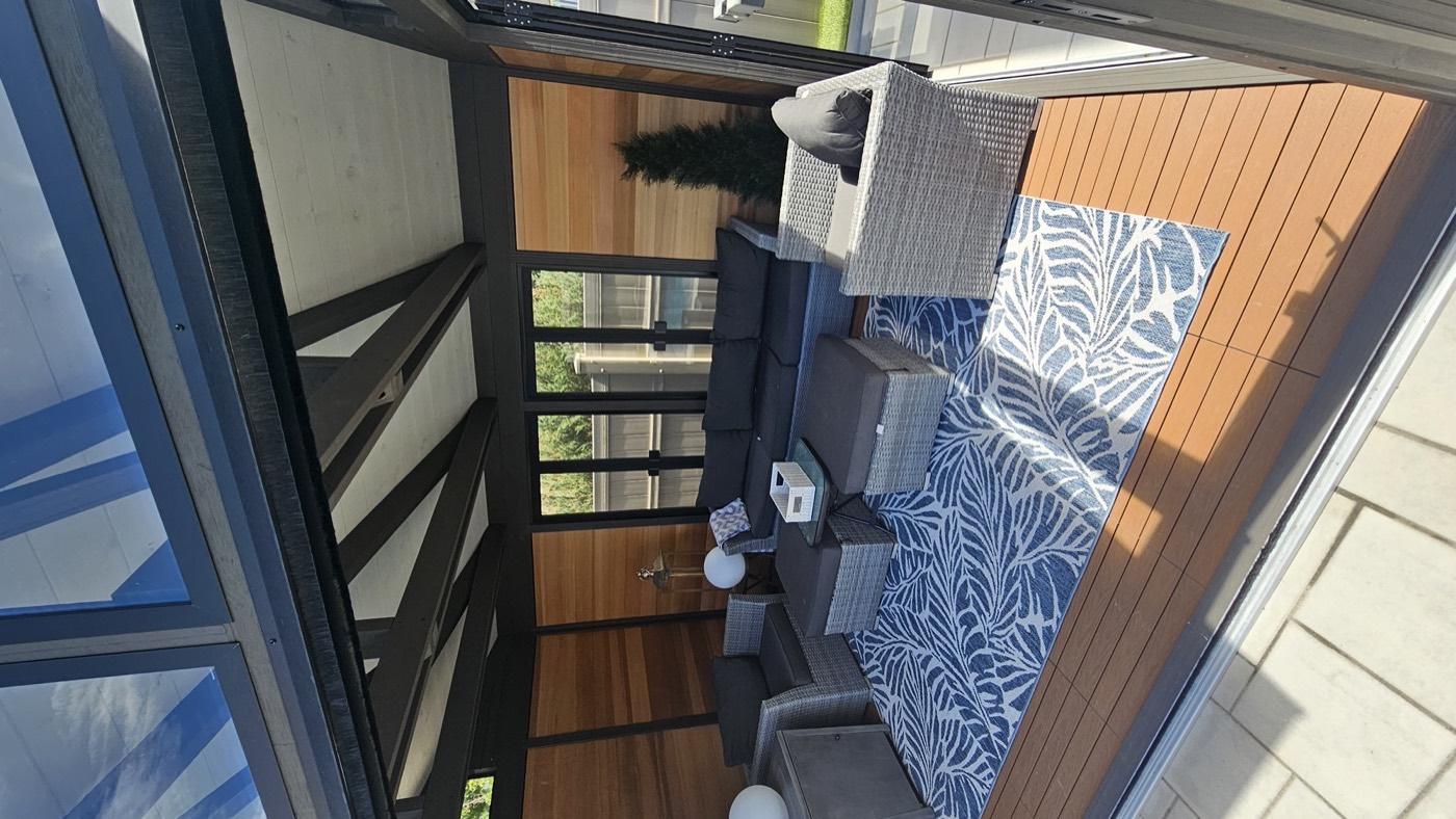 Covered Patio Lounge