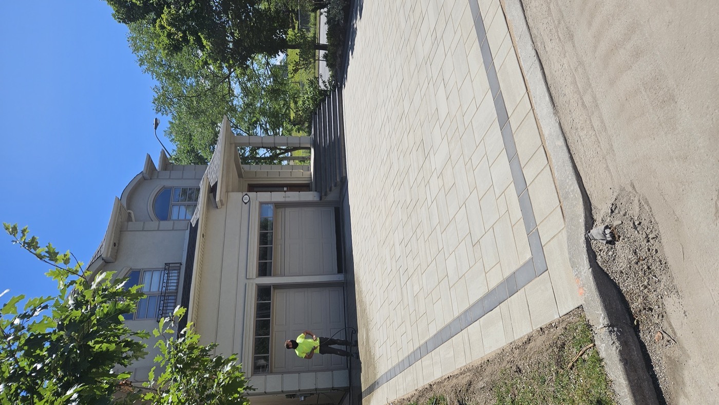 Interlocking Driveway